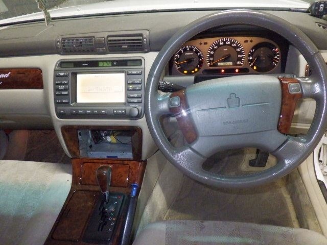 Toyota CROWN 2000 8243298-4