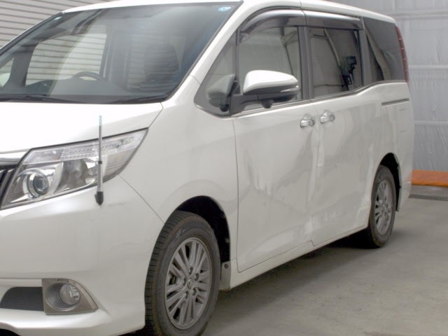 Toyota ESQUIRE 2015 8247687-4