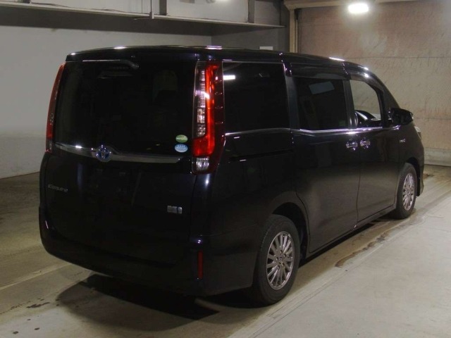 Toyota ESQUIRE 2015 8247689-1