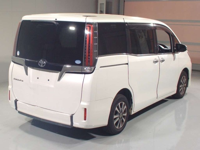Toyota ESQUIRE 2018 8247690-1