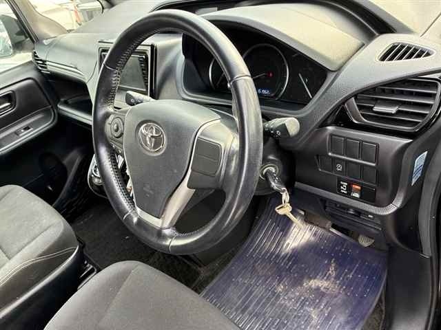 Toyota ESQUIRE 2015 8247691-3