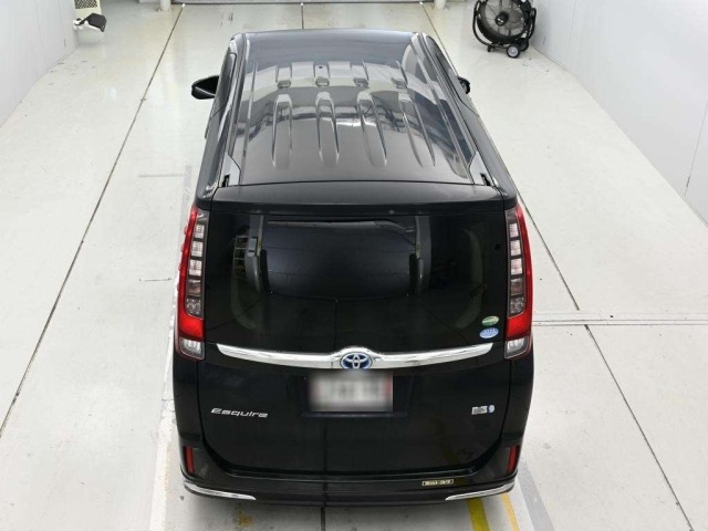Toyota ESQUIRE 2015 8247693-8