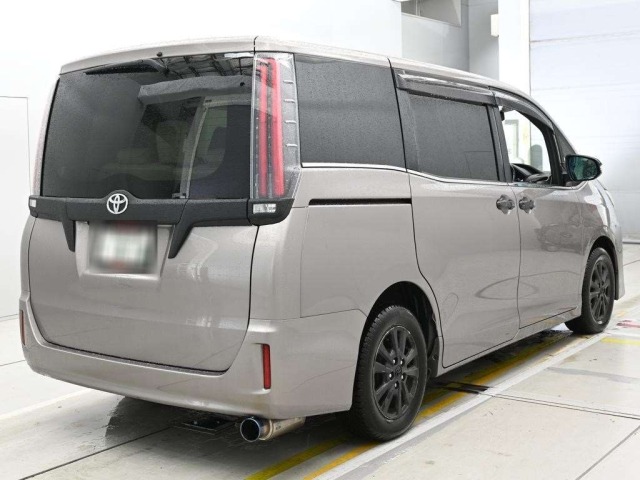 Toyota ESQUIRE 2018 8247695-1