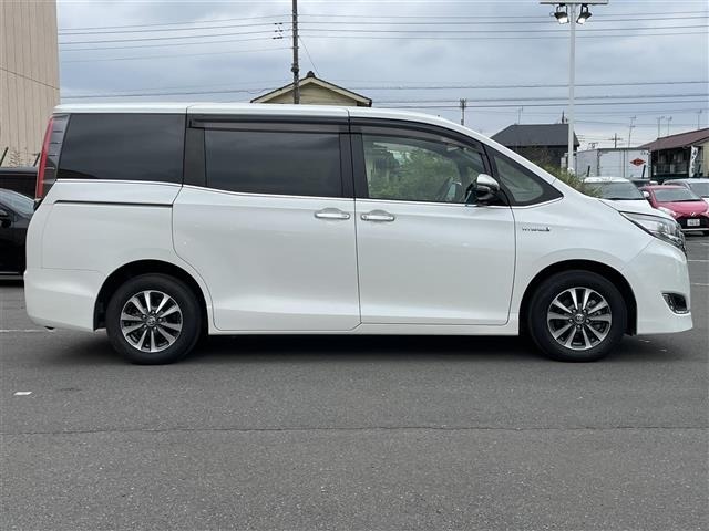 Toyota ESQUIRE 2019 8247740-22