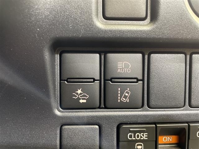 Toyota ESQUIRE 2020 8247765-7