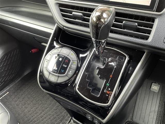 Toyota ESQUIRE 2020 8247766-18