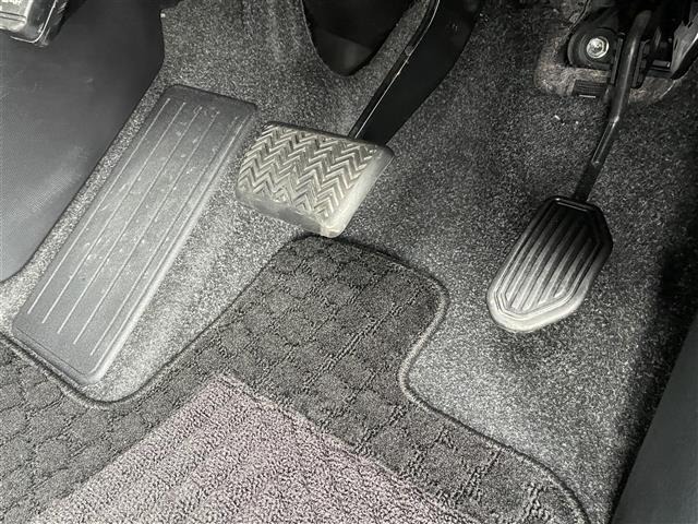 Toyota ESQUIRE 2020 8247766-8