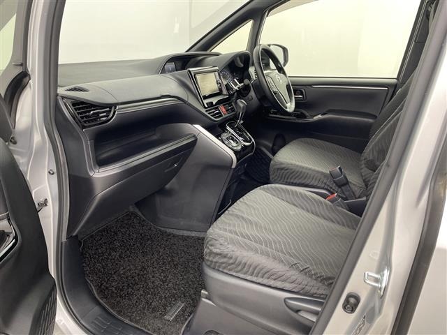 Toyota ESQUIRE 2017 8247767-4