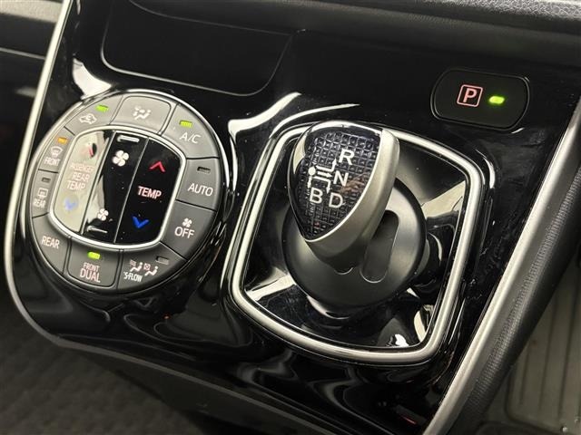 Toyota ESQUIRE 2019 8247768-12