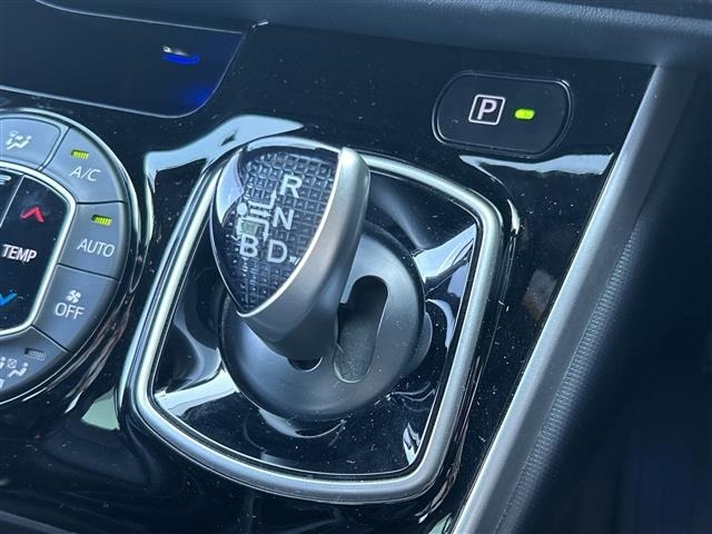 Toyota ESQUIRE 2017 8247769-1