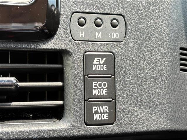 Toyota ESQUIRE 2018 8247770-6