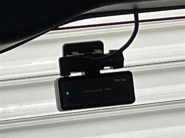 Toyota ESQUIRE 2019 8247771-3