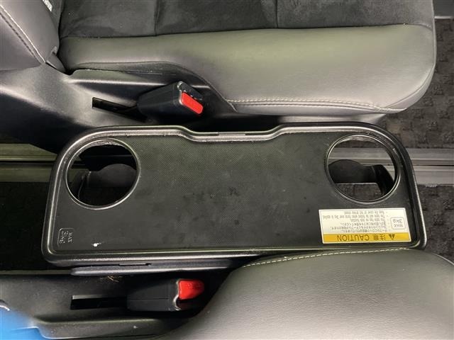 Toyota ESQUIRE 2019 8247771-4