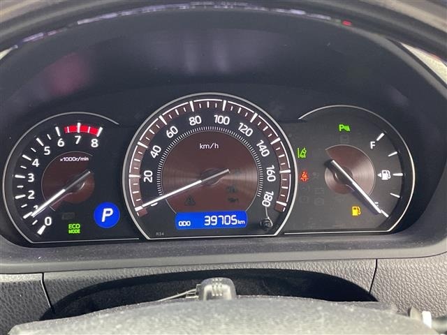 Toyota ESQUIRE 2019 8247771-9