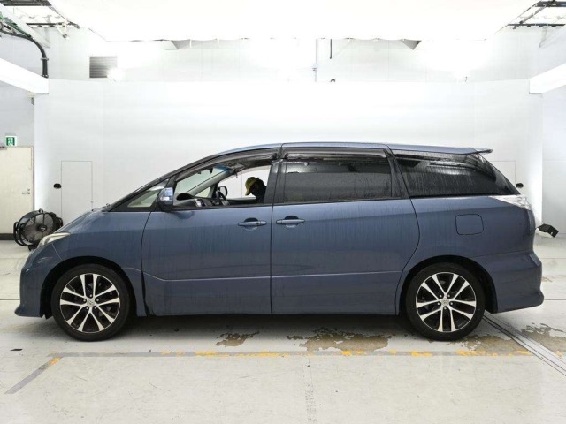 Toyota ESTIMA 2013 8247898-4