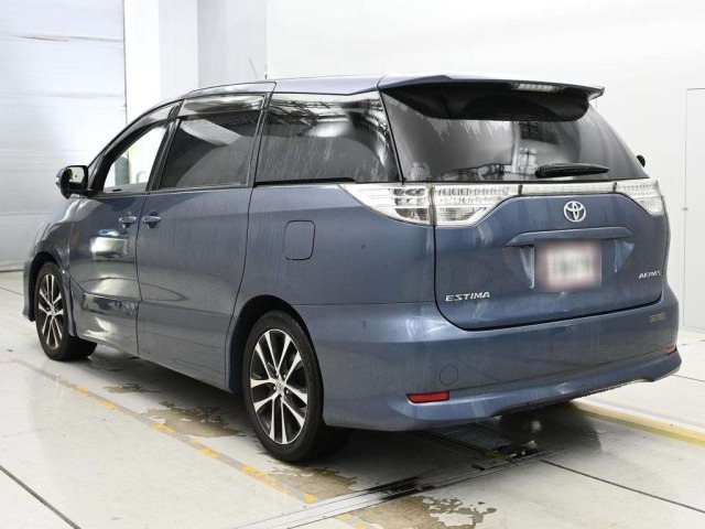 Toyota ESTIMA 2013 8247898-6