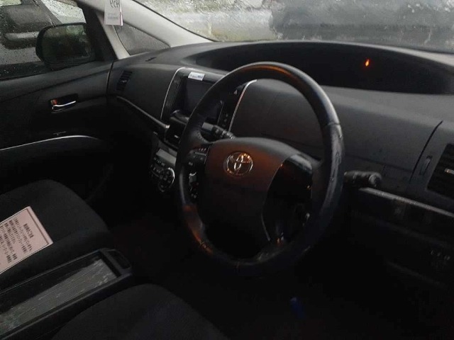 Toyota ESTIMA 2013 8247898-9
