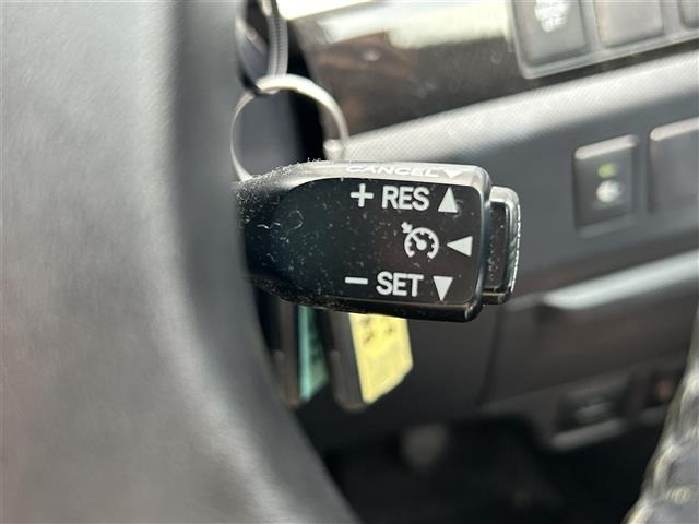 Toyota ESTIMA 2016 8247902-1