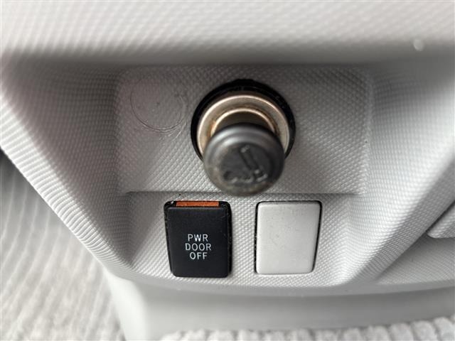 Toyota ESTIMA 2006 8247904-5