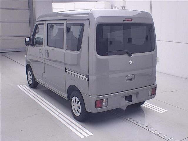 Suzuki EVERY 2025 8236885-1