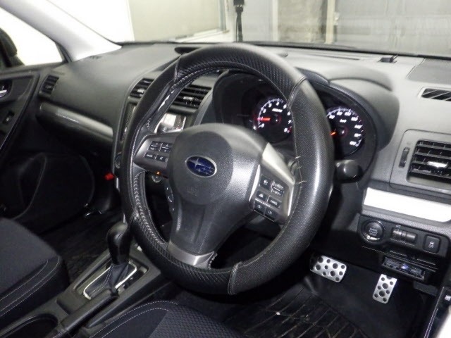 Subaru FORESTER 2014 8243186-3