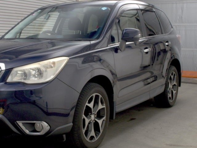 Subaru FORESTER 2014 8243186-4