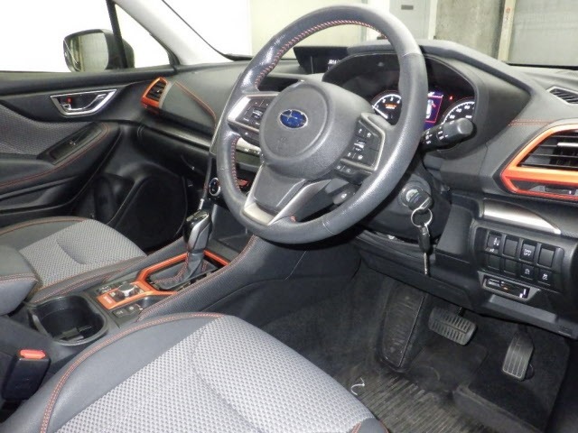 Subaru FORESTER 2018 8243187-3