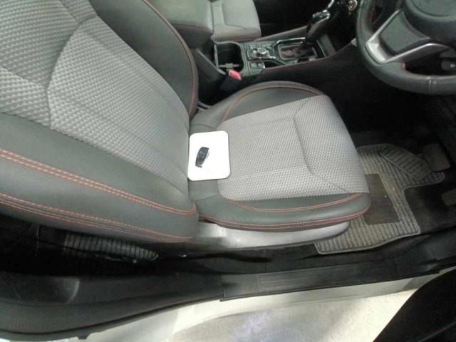 Subaru FORESTER 2019 8243204-10