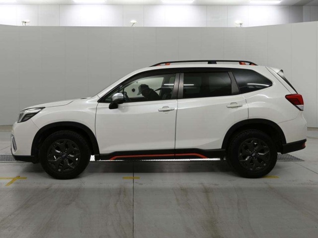 Subaru FORESTER 2019 8243204-4