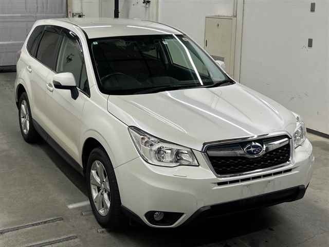 Subaru FORESTER 2014 8243221-0
