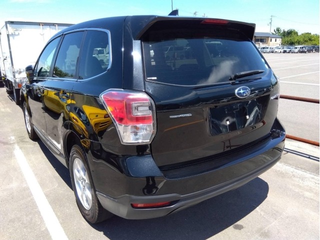 Subaru FORESTER 2017 8243229-1