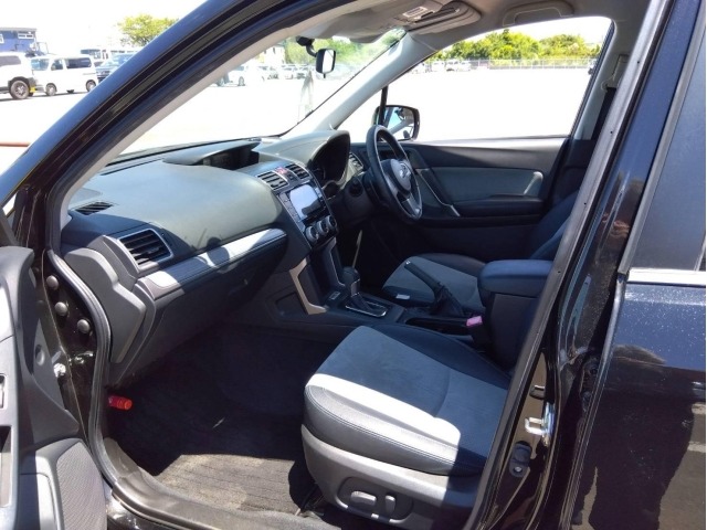 Subaru FORESTER 2017 8243229-4