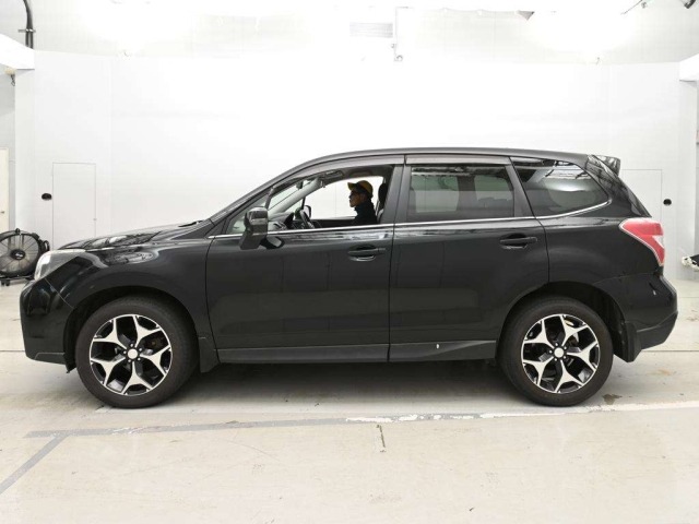 Subaru FORESTER 2015 8243241-4