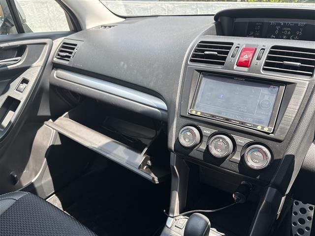 Subaru FORESTER 2013 8243433-2