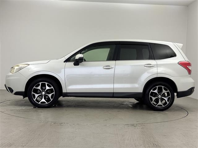 Subaru FORESTER 2013 8243450-2