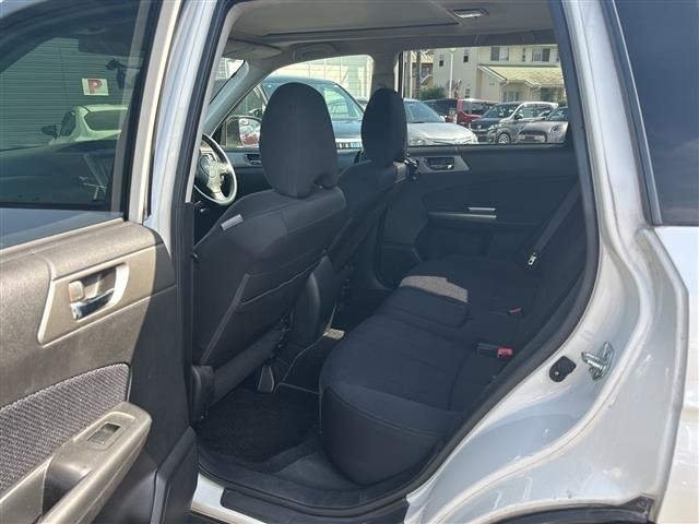 Subaru FORESTER 2012 8243466-4