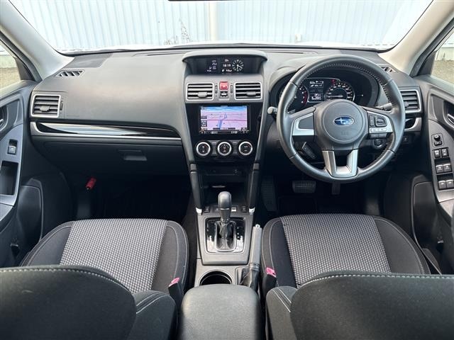 Subaru FORESTER 2016 8243489-14
