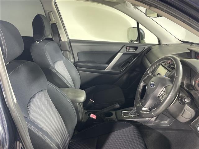 Subaru FORESTER 2014 8243490-4