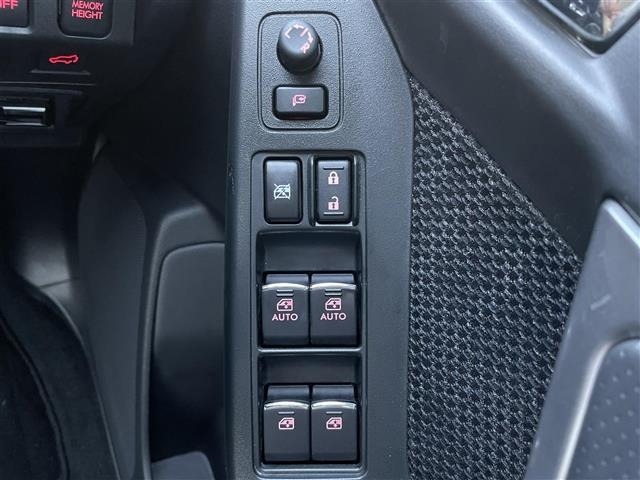 Subaru FORESTER 2018 8243523-2