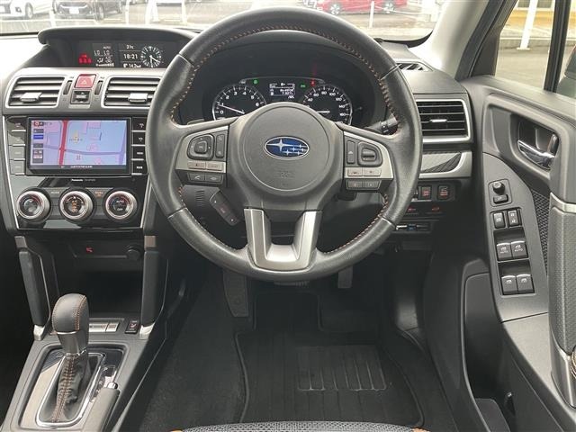 Subaru FORESTER 2018 8243523-6