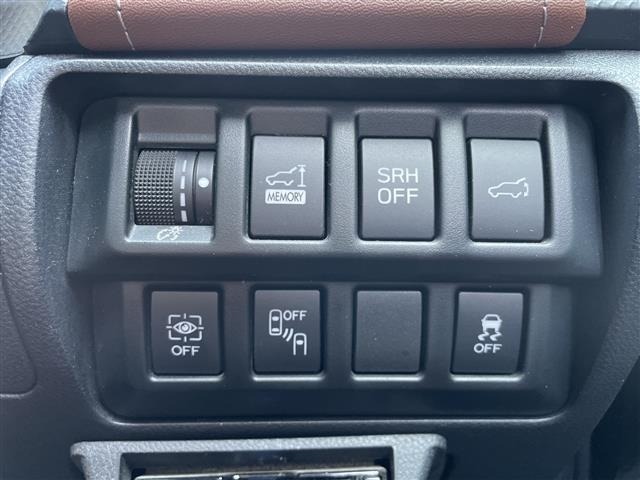 Subaru FORESTER 2018 8243541-1
