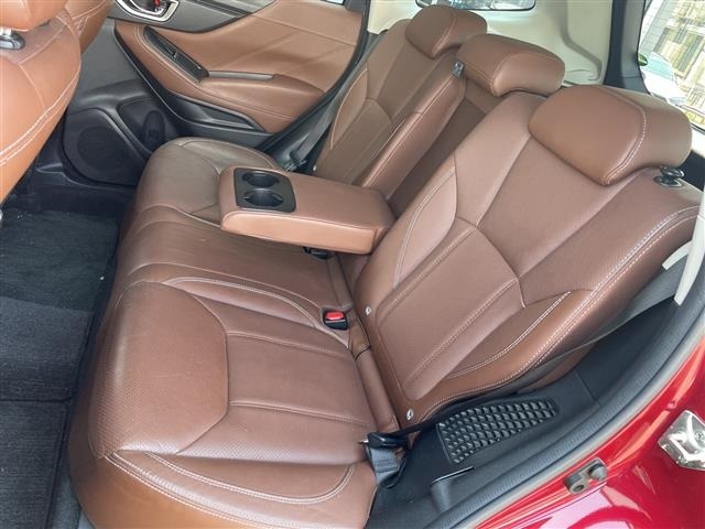 Subaru FORESTER 2018 8243541-11