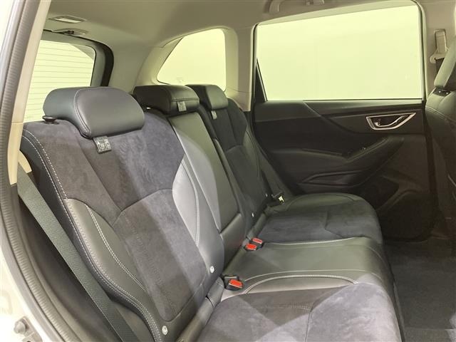Subaru FORESTER 2023 8243560-11