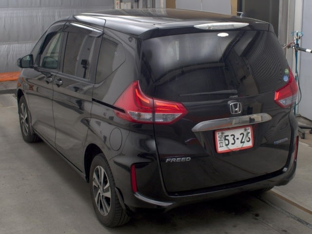 Honda FREED 2018 8248154-1