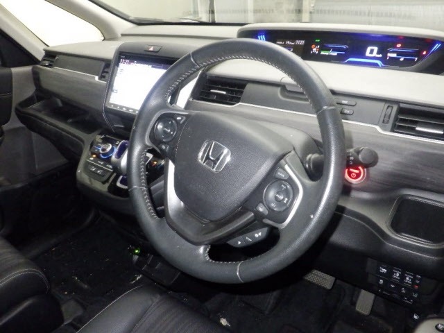 Honda FREED 2018 8248154-3