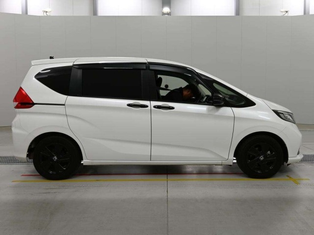 Honda FREED 2023 8248178-3