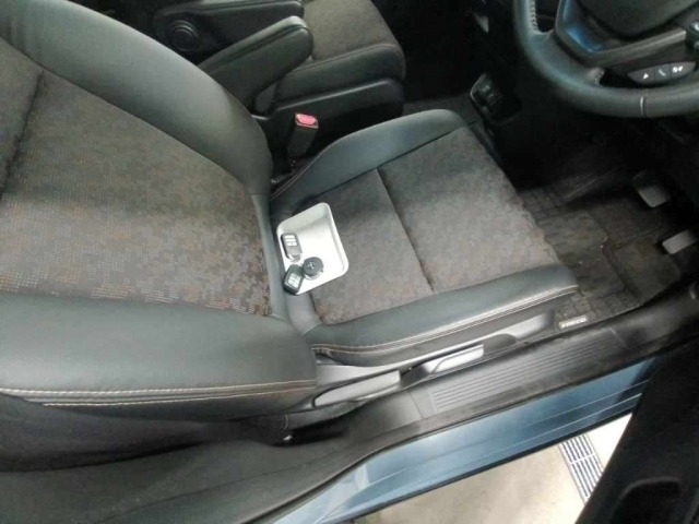 Honda FREED 2021 8248181-10