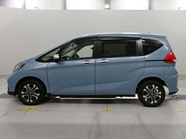 Honda FREED 2021 8248181-4