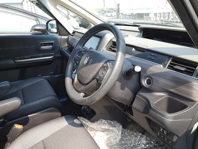Honda FREED 2023 8248182-7