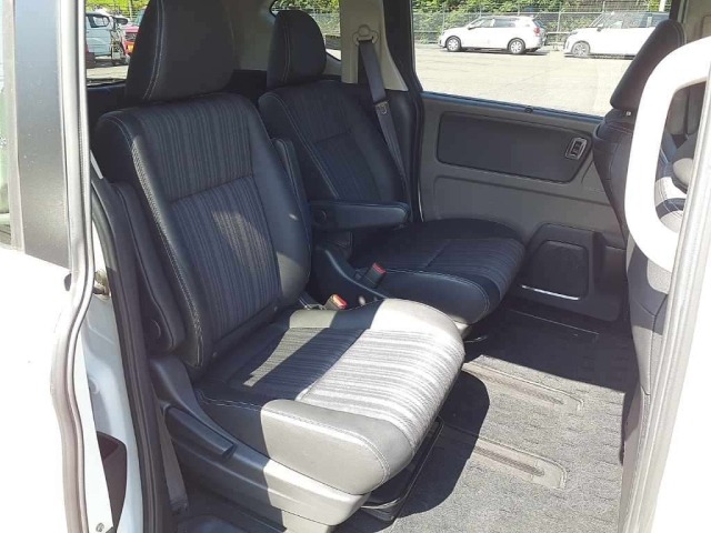 Honda FREED 2017 8248185-10